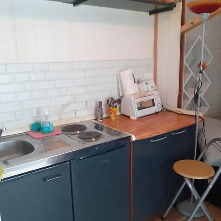 Cozy Small House On The Beach For Pet Lovers بيت للعطل Kaštela
