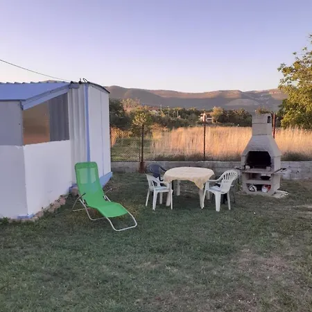 Cozy Small House On The Beach For Pet Lovers Kaštela